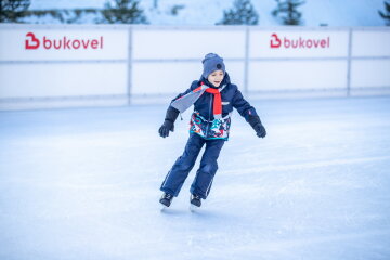 Ковзанка у Буковелі