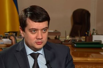 Дмитрий Разумков, Слуга народа, обсуждение оставки Разумкова в Трускавце