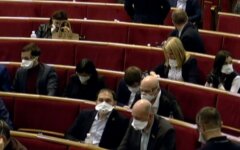"антиколомойский" закон,поправки в "антиколомойский" закон",Ярослав Железняк,Даниил Гетманцев