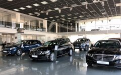 Автосалон