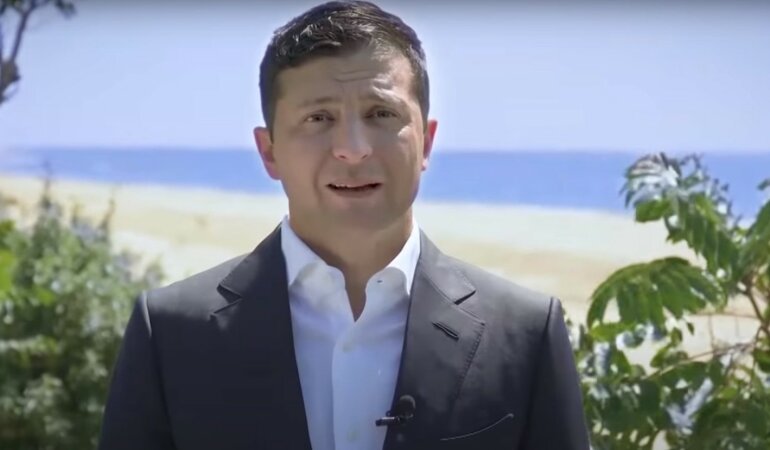 Зеленский дал старт большому ремонту дорог в Украине