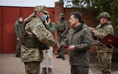 Владимир Зеленский, война на Донбассе, рабочая поездка