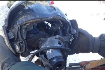 Шлем российского пилота, смолет которого сбили