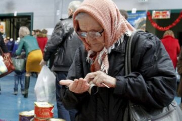 ПФУ прояснив ситуацію з виплатою пенсій через банки та Укрпошту у вересні