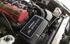 Honda s2000-