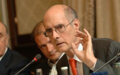 Строб Тэлбот