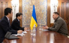 Андрей Ермак и Фан Саньжунь