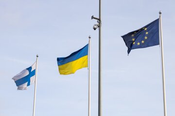 Флаги Украины, ЕС и Финляндии