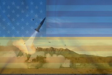 ATACMS, прапори України та США