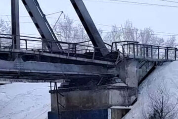 Под Самарой взорвали железнодорожный мост / Фото: Baza / Telegram