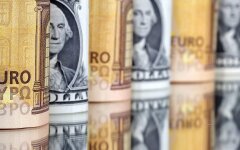 Доллары и евро