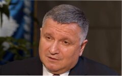 Арсен Аваков, Владимир Зеленский, Петр Порошенко, Санкции против Медведчука