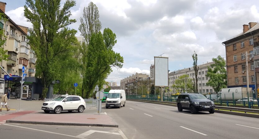 Улица Борщаговская в Киеве