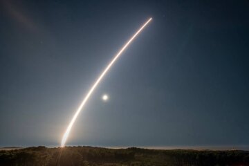 Франция провела испытание межконтинентальной баллистической ракеты М51.3