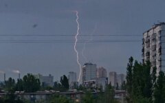 Синоптик предупредила об ухудшении погоды: грозы, шквалы и град