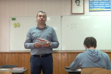 Зарплаты учителей в Украине