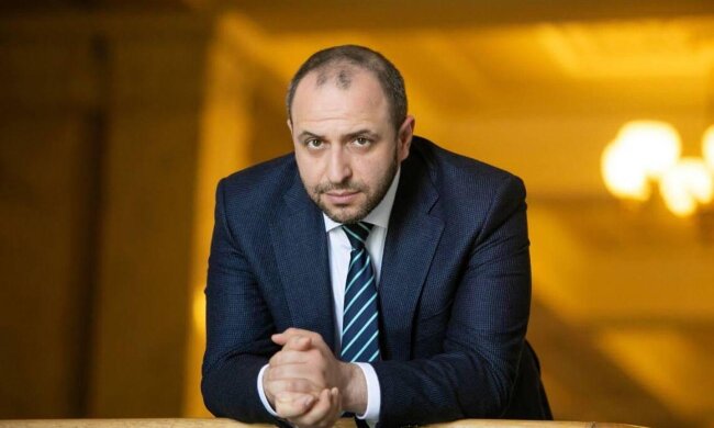 Рустем Умєров