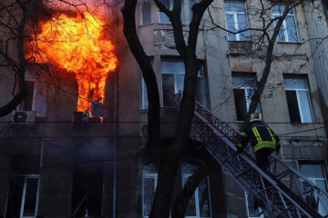 Количество погибших на пожаре в Одессе возросло до 13