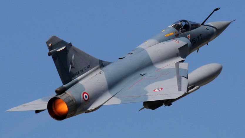 Эффективность Mirage 2000-5 прежде всего ограничивается ракетой MICA