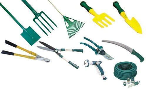 Сучкорез и другие садовые инструменты помогут легче ухаживать за садом и участком
