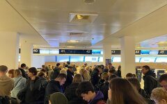 Украинские пассажиры двое суток не могут вылететь из Италии в Киев