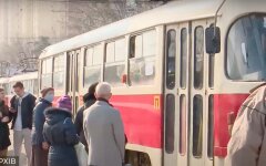 Украинцы будут платить в общественном транспорте по-новому