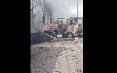 Разгромленная колонна российских оккупантов в Буче
