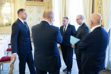 Украинская делегация в Париже, Андрей Ермак, Алексей Резников, Андрей таран