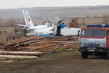 В России разбился самолет, погибли 16 человек