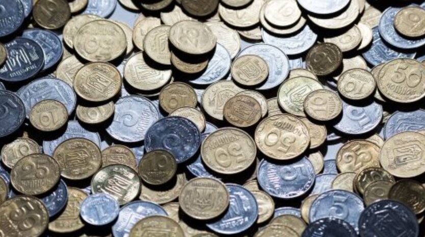 Українці можуть заробити на монетах, що вийшли з обігу: які банки приймають копійки