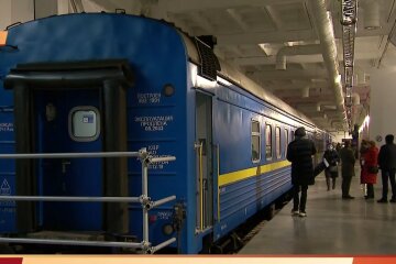 Укрзализныця, задержка курсирования ряда поездов, ремонтные работы