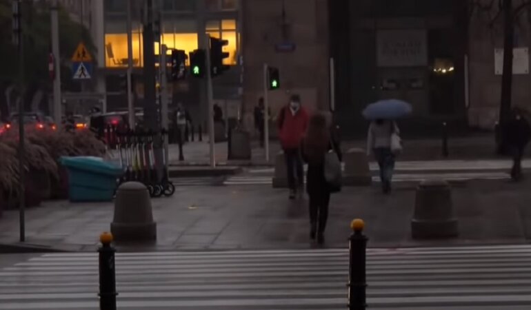 В Польше могут продлить карантин на месяц