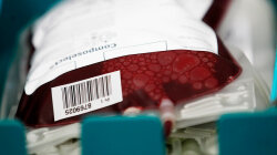 Бизнес на крови: зачем и как уничтожают государственную службу крови в Украине