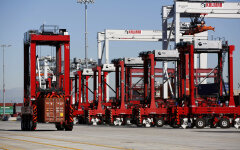 port-of-los-angeles-robots