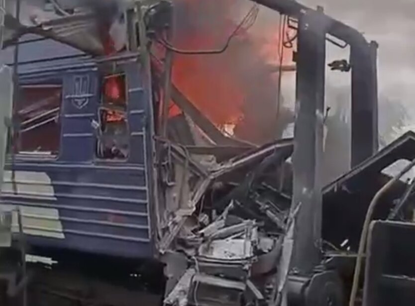 Обстріл вокзалу у Шостці