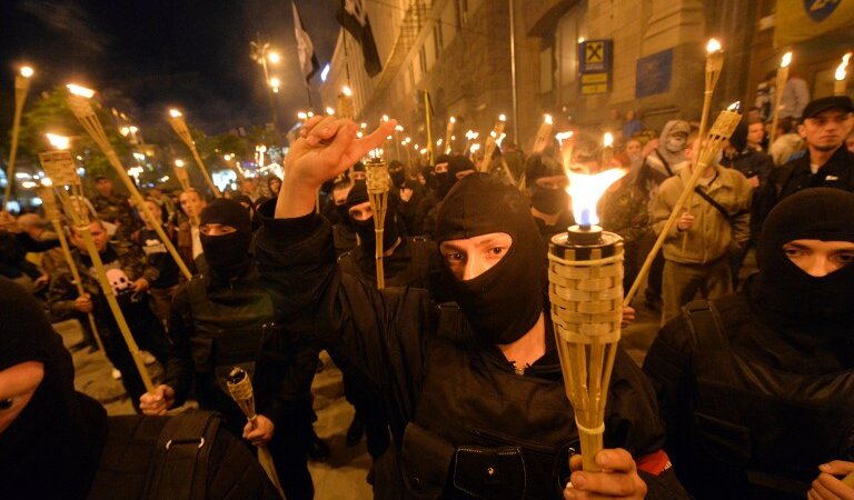 факельное шествие в Киеве