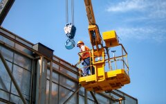 Демонтаж рекламных вывесок