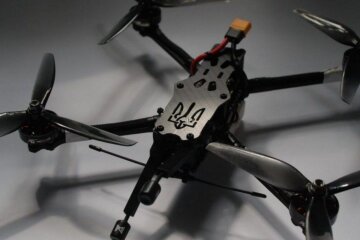 Ударний український FPV-дрон KH-S7 Фото: t.me/SJTF_Odes