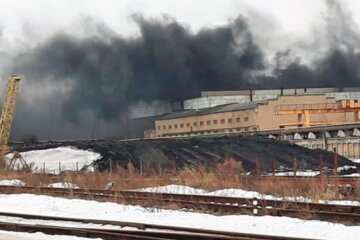 Пожар на территории Ярославского моторного завода