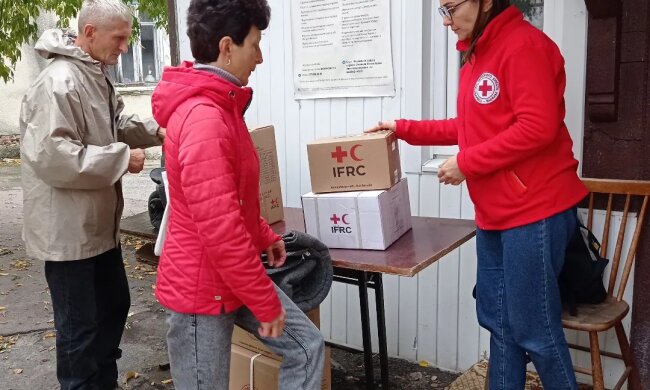 Помощь от Красного креста