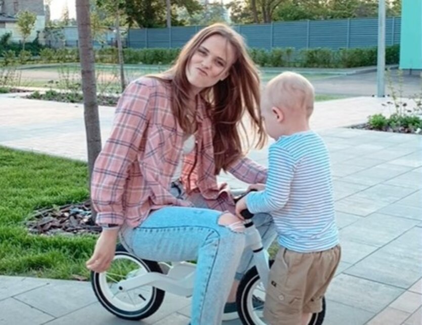 Анна Кошмал с сыном Мишей