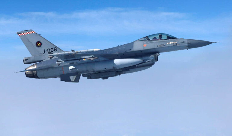 Потеря истребителя F-16