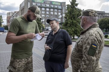 Розшук військовозобов'язаних / Фото: GettyImages