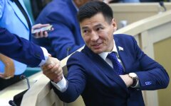 Бату Хасиков, губернатор Калмыкии