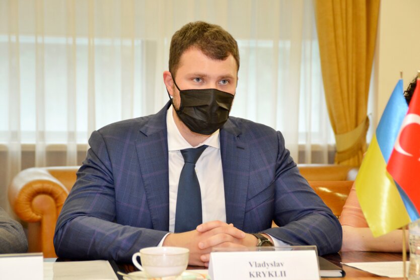 Владислав Криклий,Закрытие границ Украины,Министерство инфраструктуры Украины