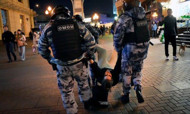 Протесты в России и ОМОН