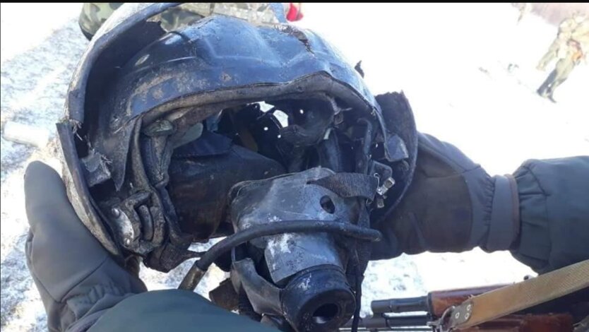 Шлем российского пилота, смолет которого сбили