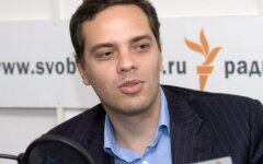 Владимир Милов