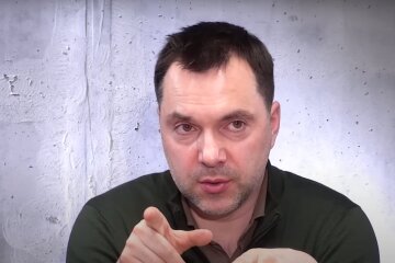 Арестович дав українцям урок історії: чому не можна поступатися Росії