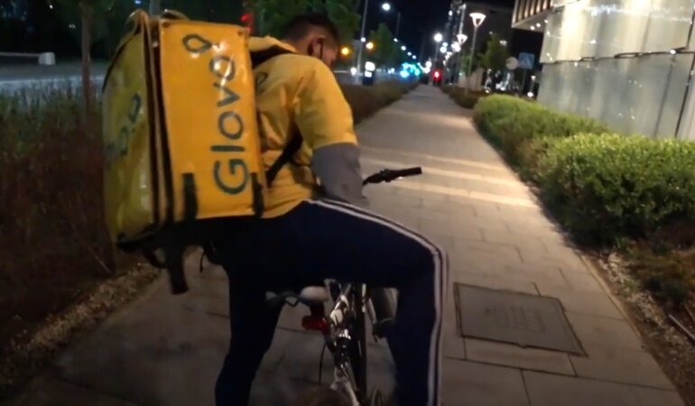 Glovo, курьеры, доставка